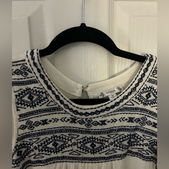 Coastal white and blue dress boutique brand unknown size M - Picture 2 of 2